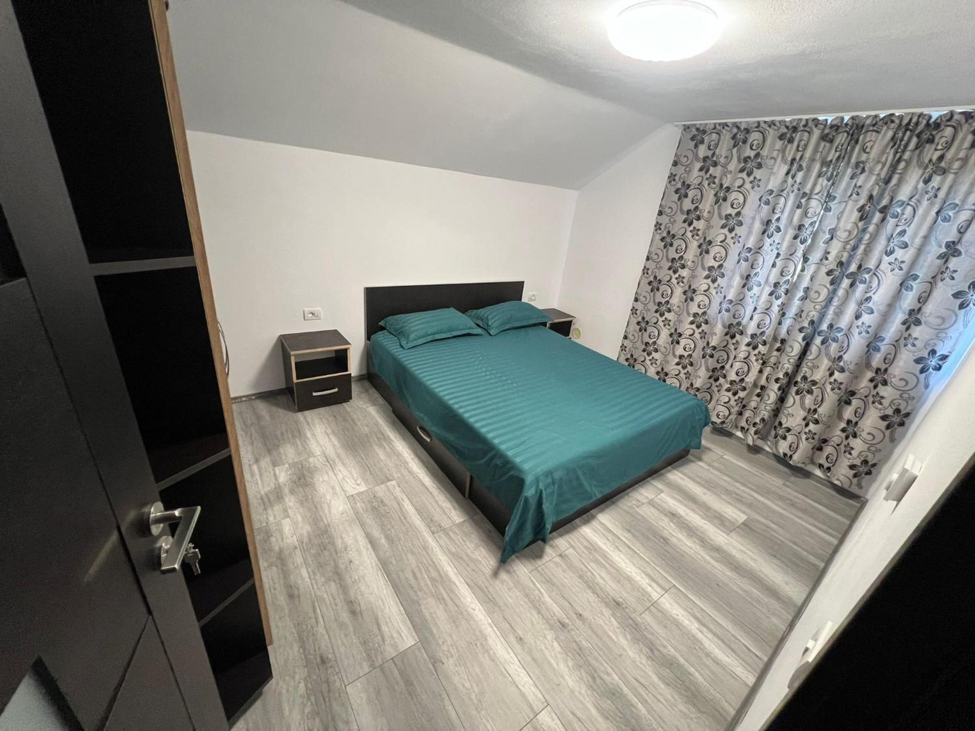 Apartament Casa Dragoeni ทาร์กู จิอู ภายนอก รูปภาพ